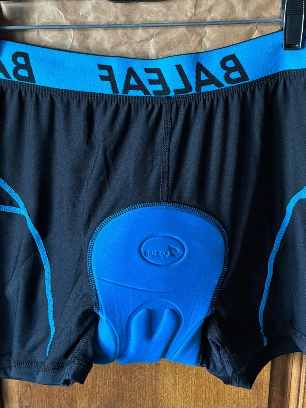 NWOT Baleaf 5” Padded Performance Spandex Cycling Bike Shorts BLACK + BLUE XL